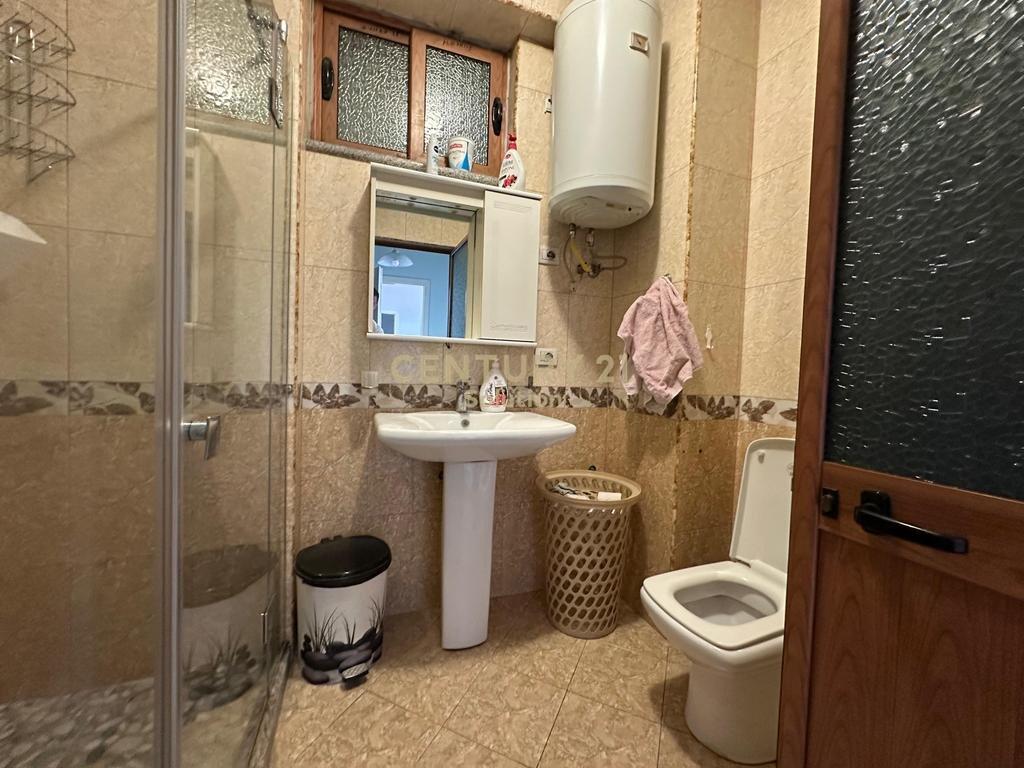 APARTMENT 3+1+2+ PARKING SPACE FOR RENT IN ASTIR!