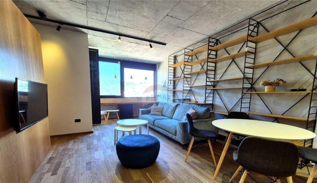 Rent/ Apartment 1+1 at Dry Lake