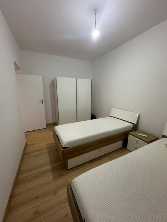 Apartament me qera 2+1 tek Pazari i Ri (ID B221360) Tirane