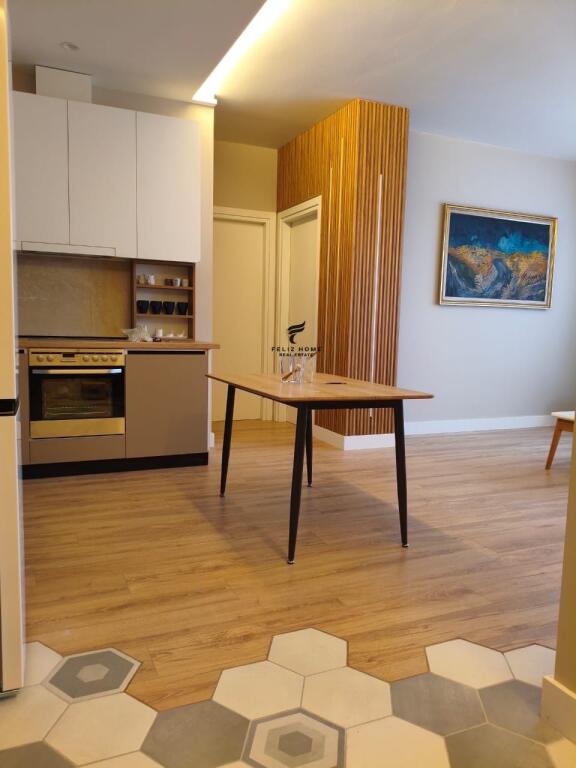 APARTAMENT ME QERA 2+1 DELIJORGJI 800 EURO