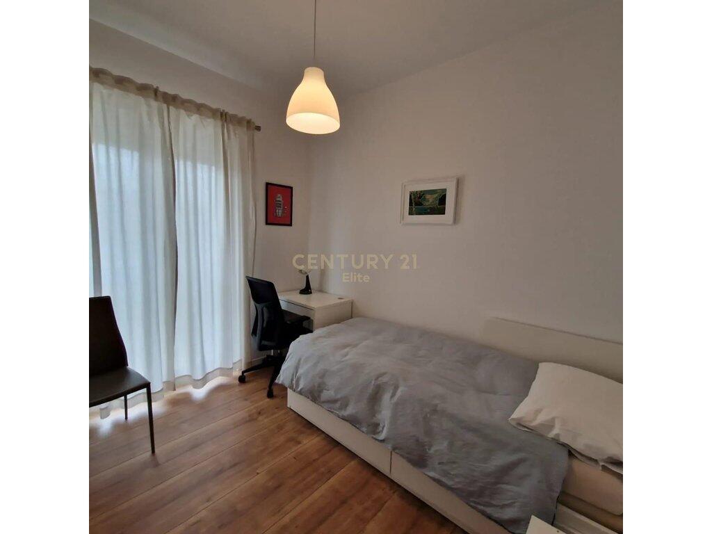 QIRA, APARTAMENT 2+1+DEPO+1 POST PARKIMI NE NJE NGA ZONAT PRANE LIQENIT TE THATE.