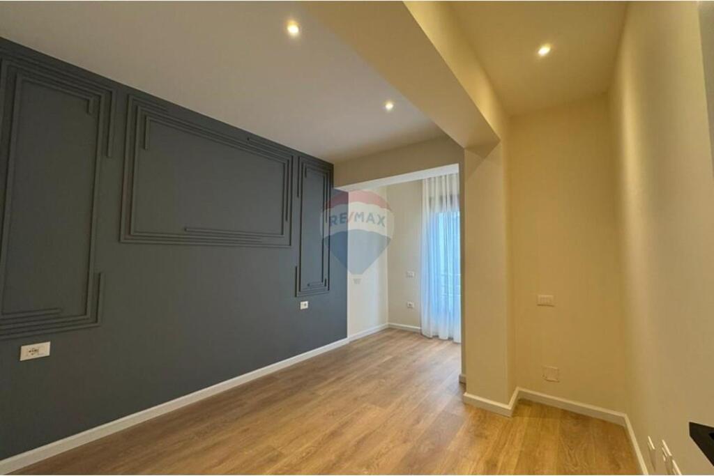 APARTAMENT 1+1 PER SHITJE TE MYSLYM SHYRI