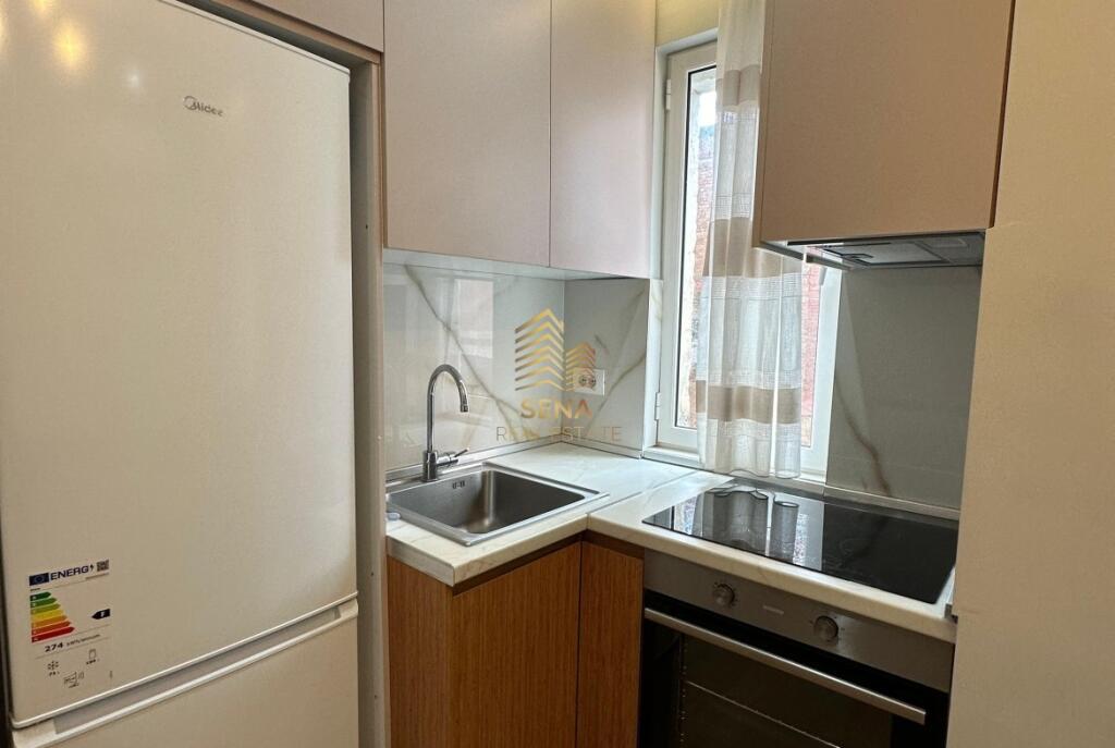 Qira, Apartament 1+1, Myslym Shyri, 50,000 Lek