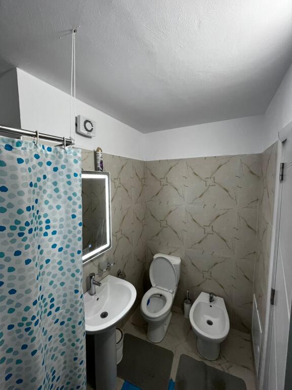 SHITET SUPER APARTAMENT 3+1+2 NE VOLLGA DURRES