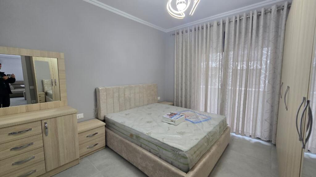 Apartment (2+1+2) plus parking space for rent, Dry Lake