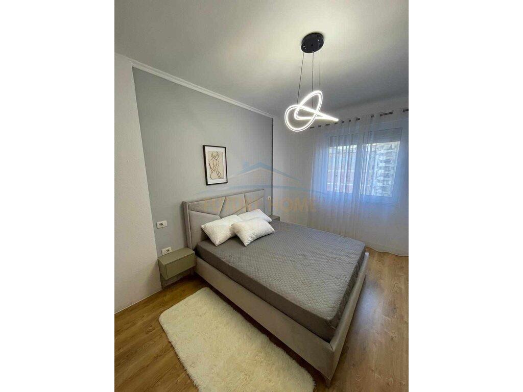 Shitet , Apartament 1+1 , Unaza e Re , Tirane