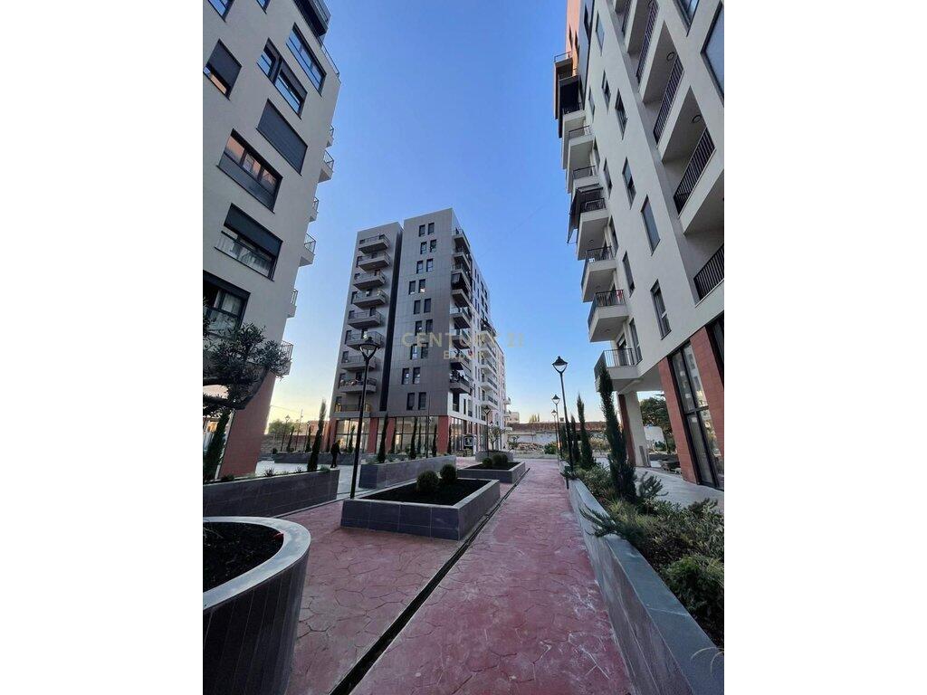 APPARTAMENTO 2+1+2 IN AFFITTO AL TRIO TOWER !