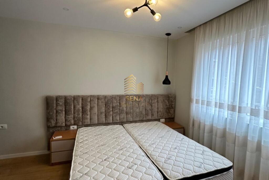 Qira, Apartament 1+1, Myslym Shyri, 50,000 Lek