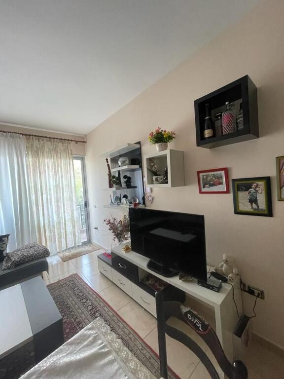 APARTAMENT ME QERA 2+1 PALLATI I BRIGADAVE 600 EURO