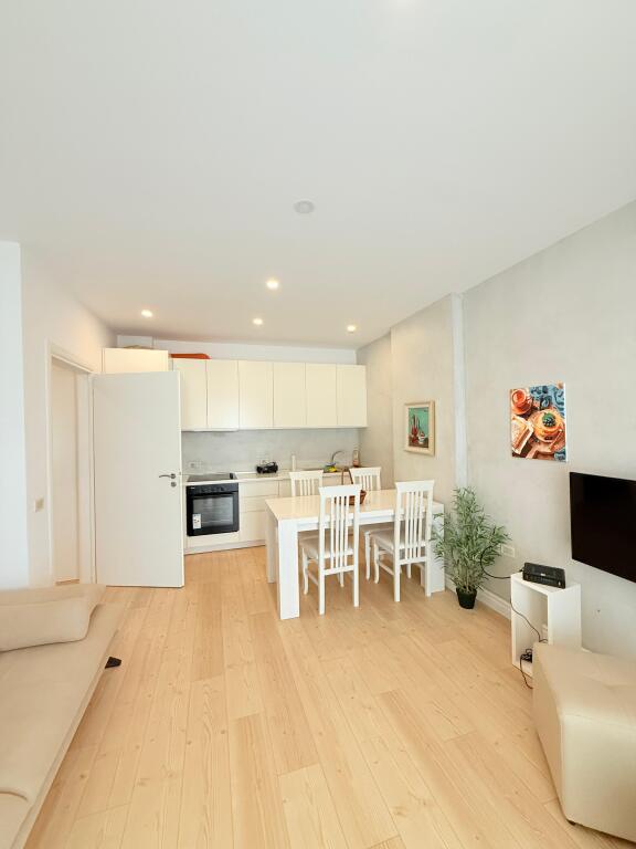 📌 Apartment 1+1 with sea view for rent in Lungomare, Vlora