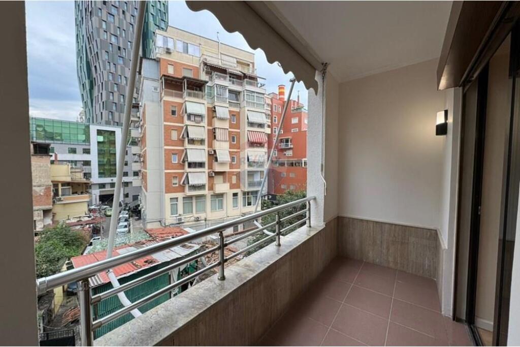 APARTAMENT 1+1 PER SHITJE TE MYSLYM SHYRI
