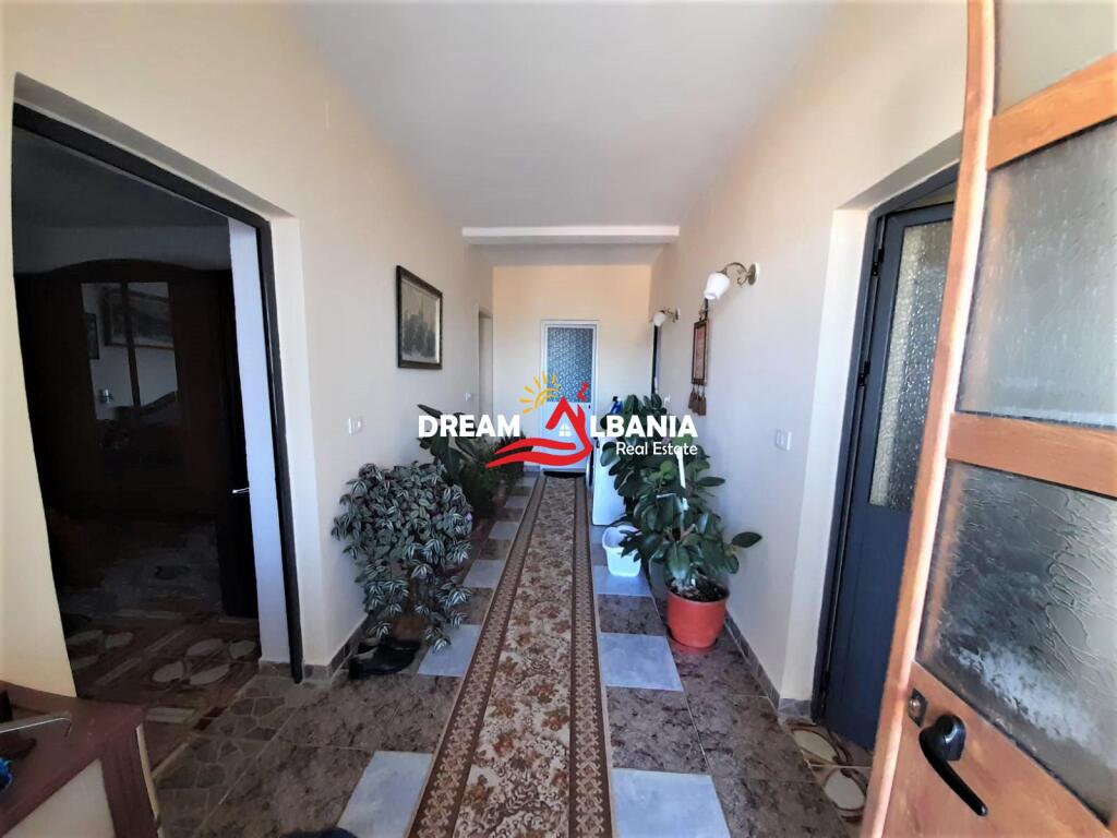Private house for sale in the Kombinat area (ID 4141018)

