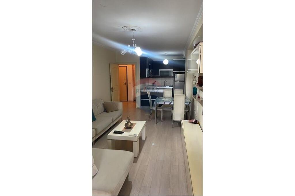 Jepet me qira apartament 2+1+2 tek Ish-Expozita**