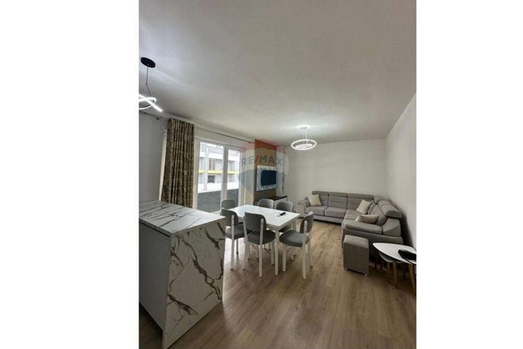 Apartament 3+1 me qira univer city