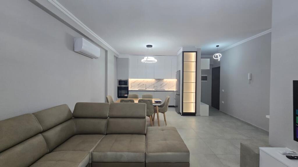 Apartment (2+1+2) plus parking space for rent, Dry Lake