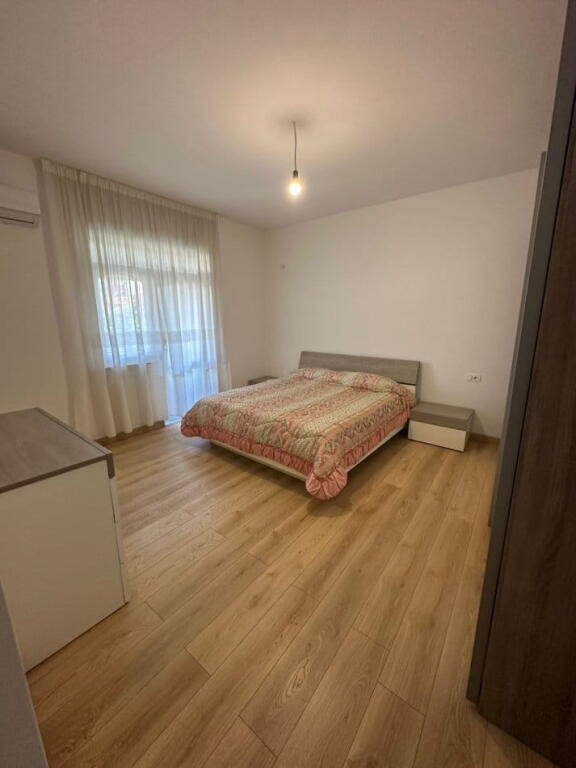 Apartament me qera 2+1 tek Pazari i Ri (ID B221360) Tirane
