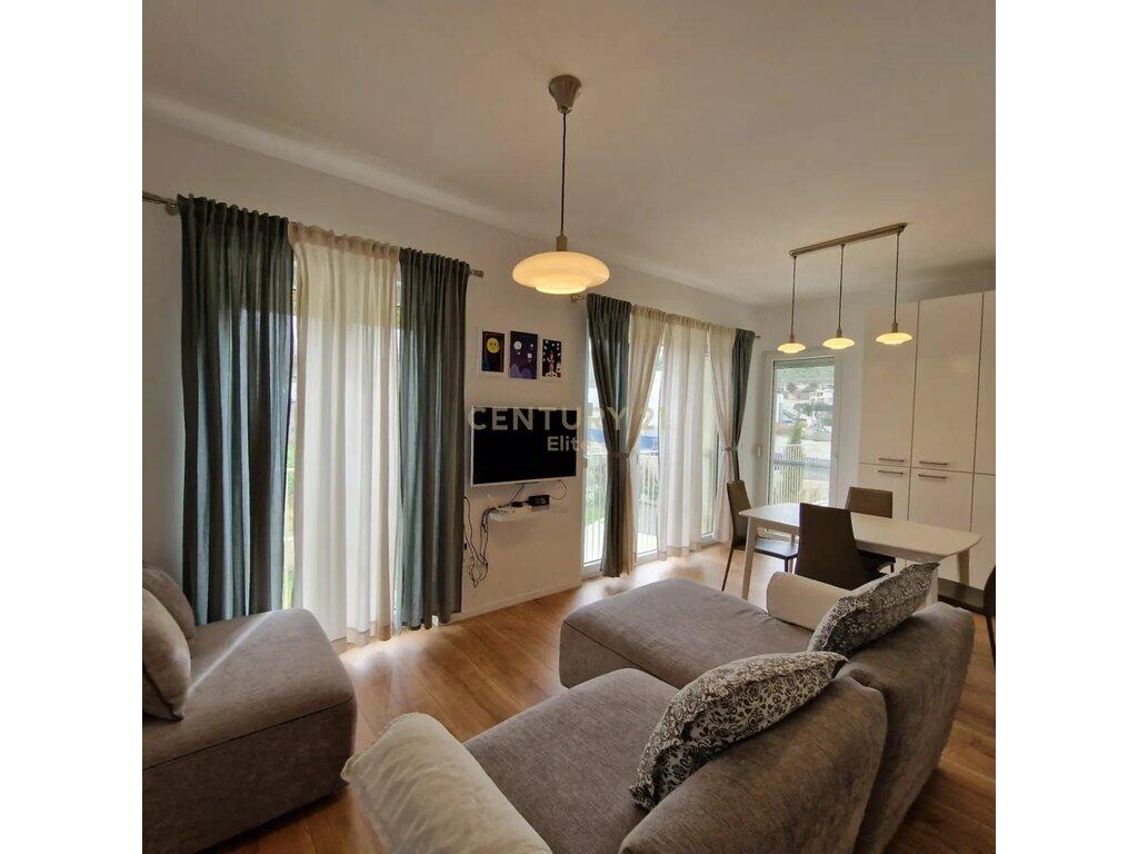 QIRA, APARTAMENT 2+1+DEPO+1 POST PARKIMI NE NJE NGA ZONAT PRANE LIQENIT TE THATE.