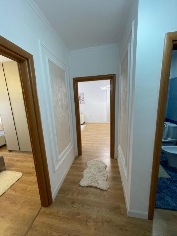 Shitet apartament 1+1 në Astir, pranë Bar Artistit!