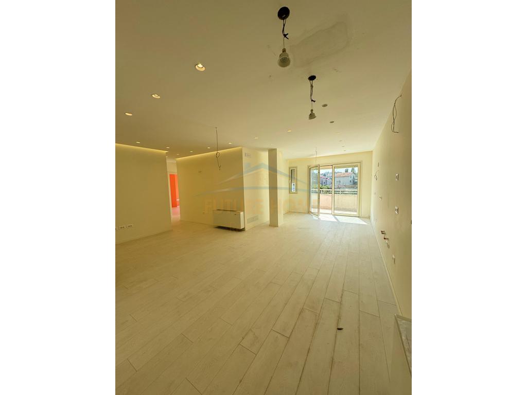 For sale, 3+1 Apartment, Tufine, Tirane.