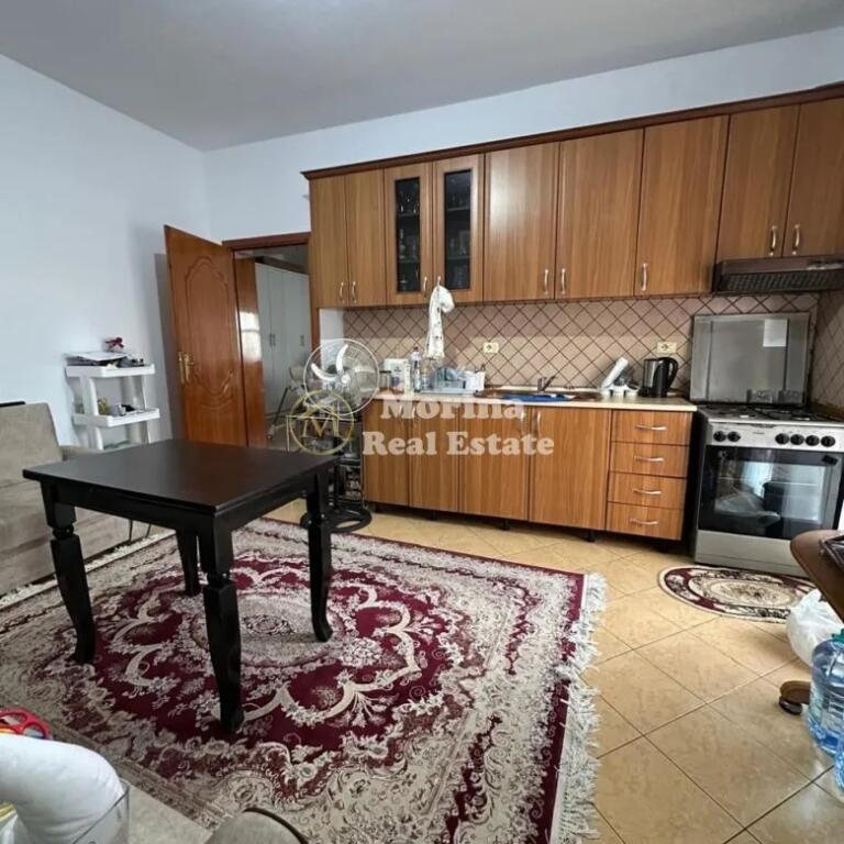 Affitto, Ingresso Privato 2+1, Stazione Ferroviaria – Nuovo Viale, 450 euro/mese