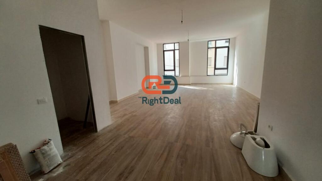 At Donika Center, Business Unit for Rent with Regular Floor Plan, In a Very Quality Complex!
