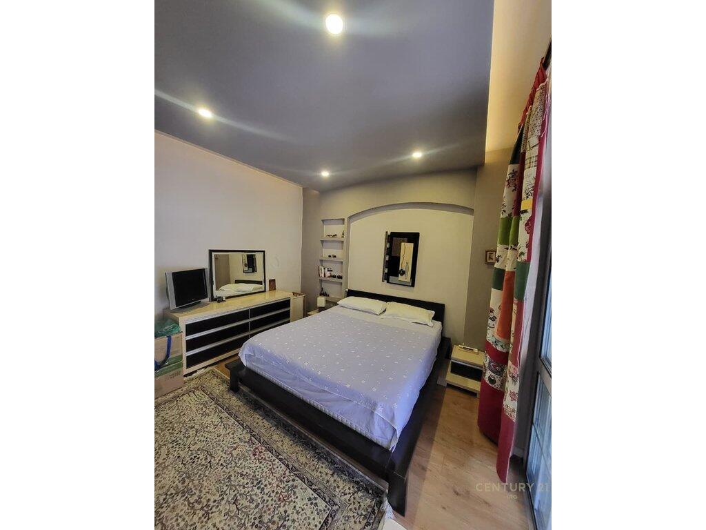 Apartment 2+1+2 for sale in the Center of Tirana