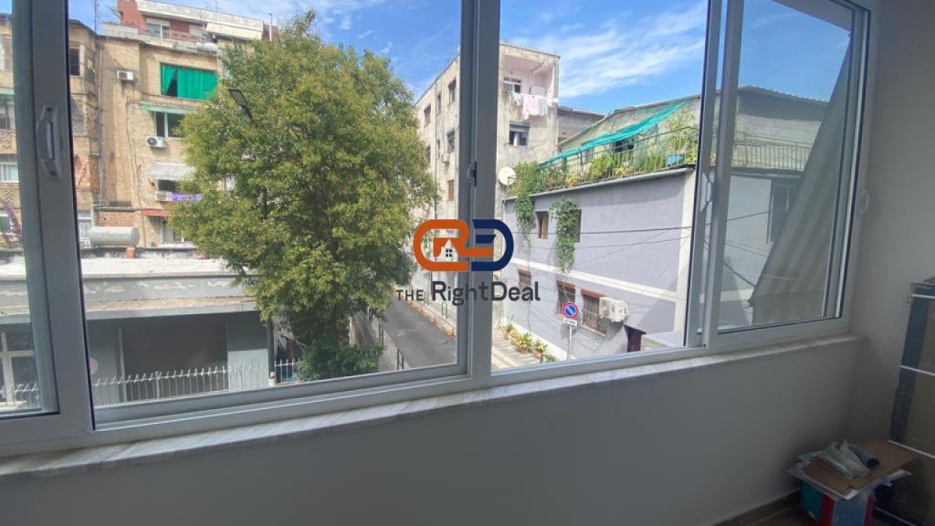 Near "Petro Nini", Apartment 2+1 Newly Invested For Rent!