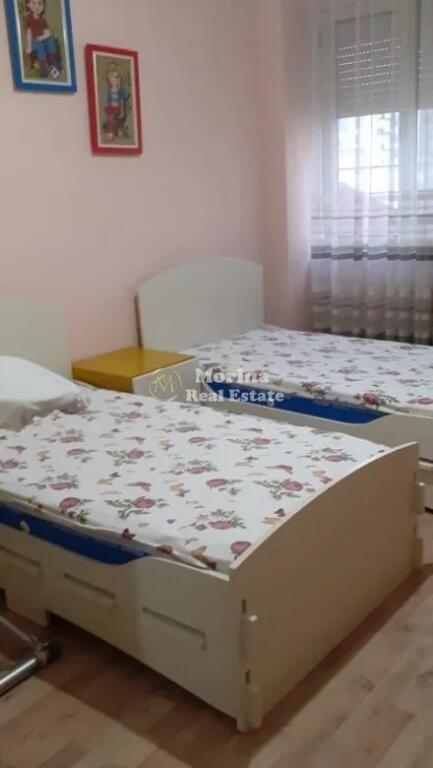 Rent, Apartment 2+1+2Bllk Komuna Parisit, 600 euro/month