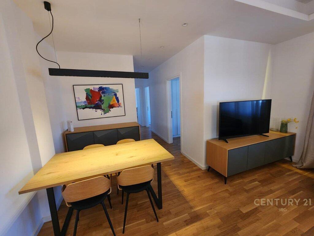 Apartament me qera 3+1 tek Touch of the Sun!