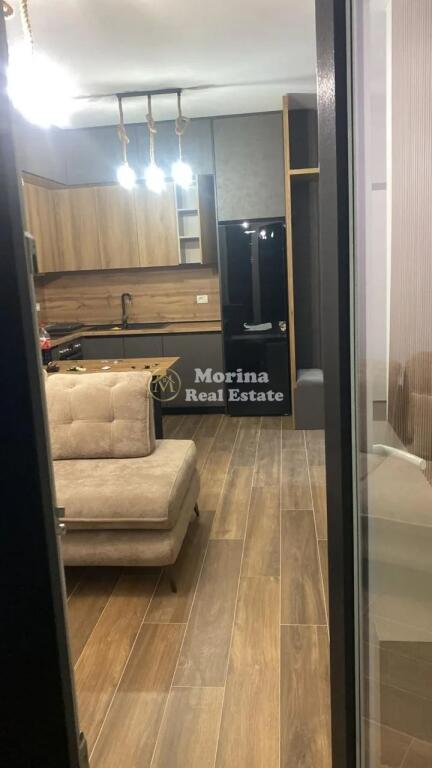 Qera, Apartament 1+1+Bllk, Pazari i Ri, 800 euro/muaj