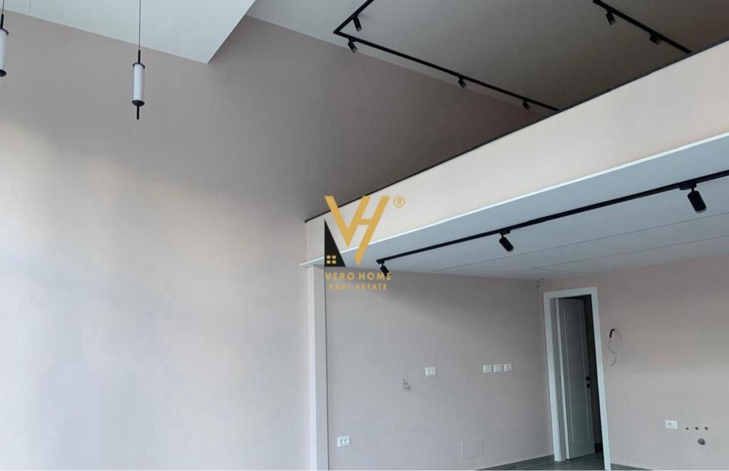 JEPET ZYRE 100 M2 DUBLEX ME QERA TE BIRRA TIRANA 1.200 EURO