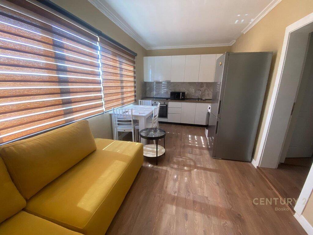 Appartamento 2+1 in affitto in Via Dritan Hoxha, Blocco Gintash!