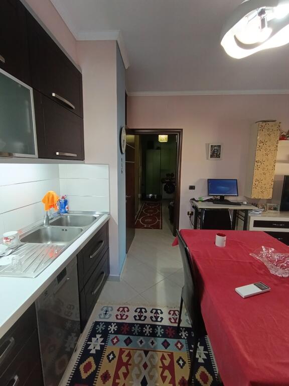 🌟 Shitet Apartament 1+1 në Misto Mame