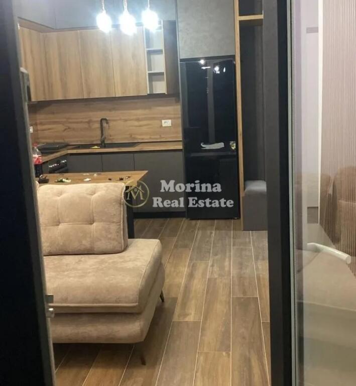 Qera, Apartament 1+1+Bllk, Pazari i Ri, 800 euro/muaj