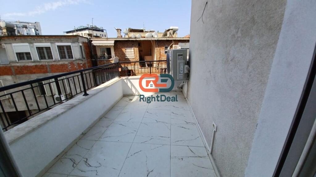 At Donika Center, 2+1 Apartment For Rent With Regular Floor Plan, In A Very Quality Complex!