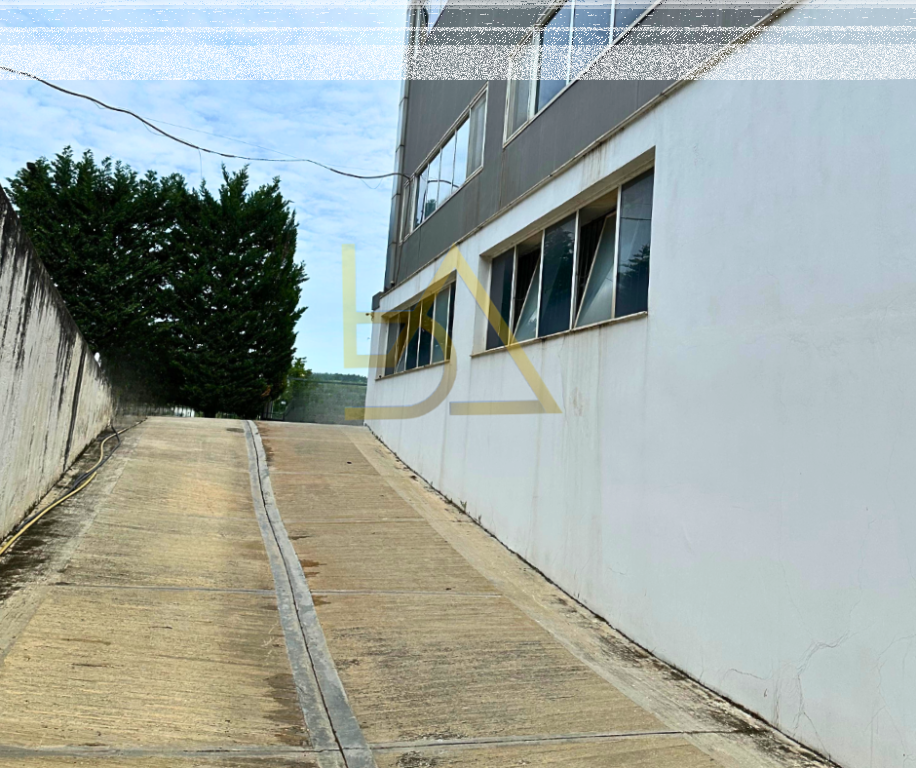 Ambient Biznesi me Qira – Rruga Vorë-Marikaj, km 1