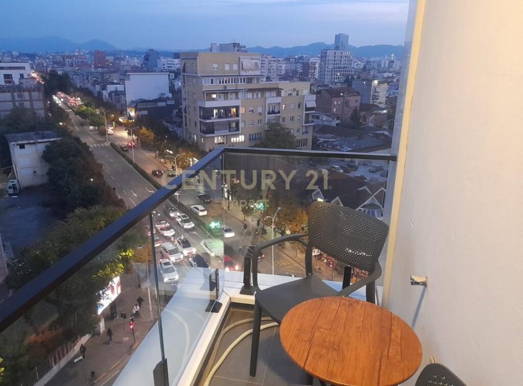 Apartament me qira 1+1 tek Farmacia 10