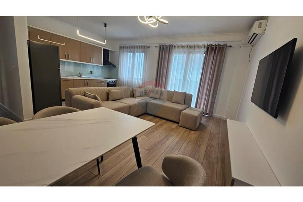 Apartament 2+1 per qira prane Kodra Diellit 1