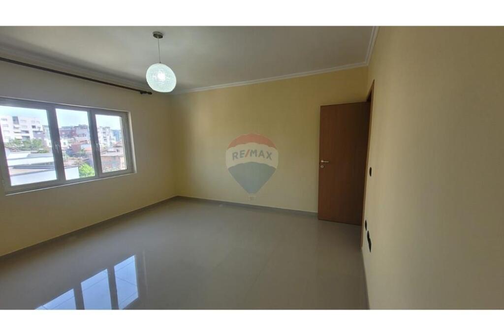 Apartament 2+1 me qira prane Brrylit