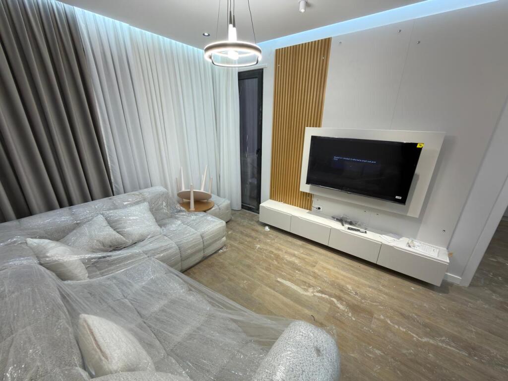 🏢 Appartamento 2+1 in affitto 📍 Indirizzo: Via “5 Maji”, Tirana