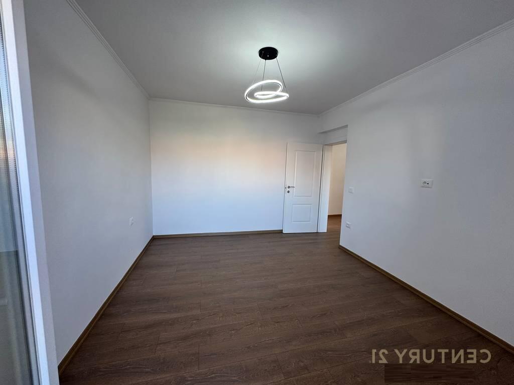 FOR SALE APARTMENT 2+1  XHAMLLIK!