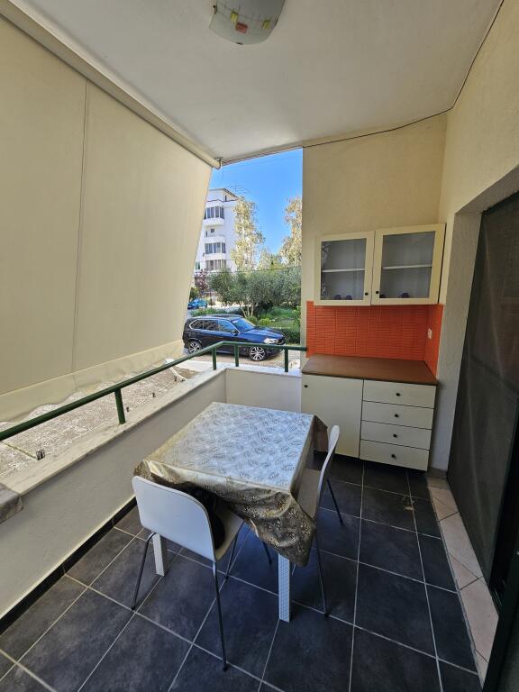 Apartament per qera prane Hotel Bonita, Golem