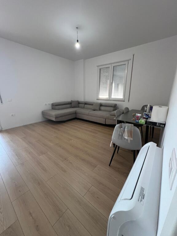 APARTAMENT ME QERA 2+1