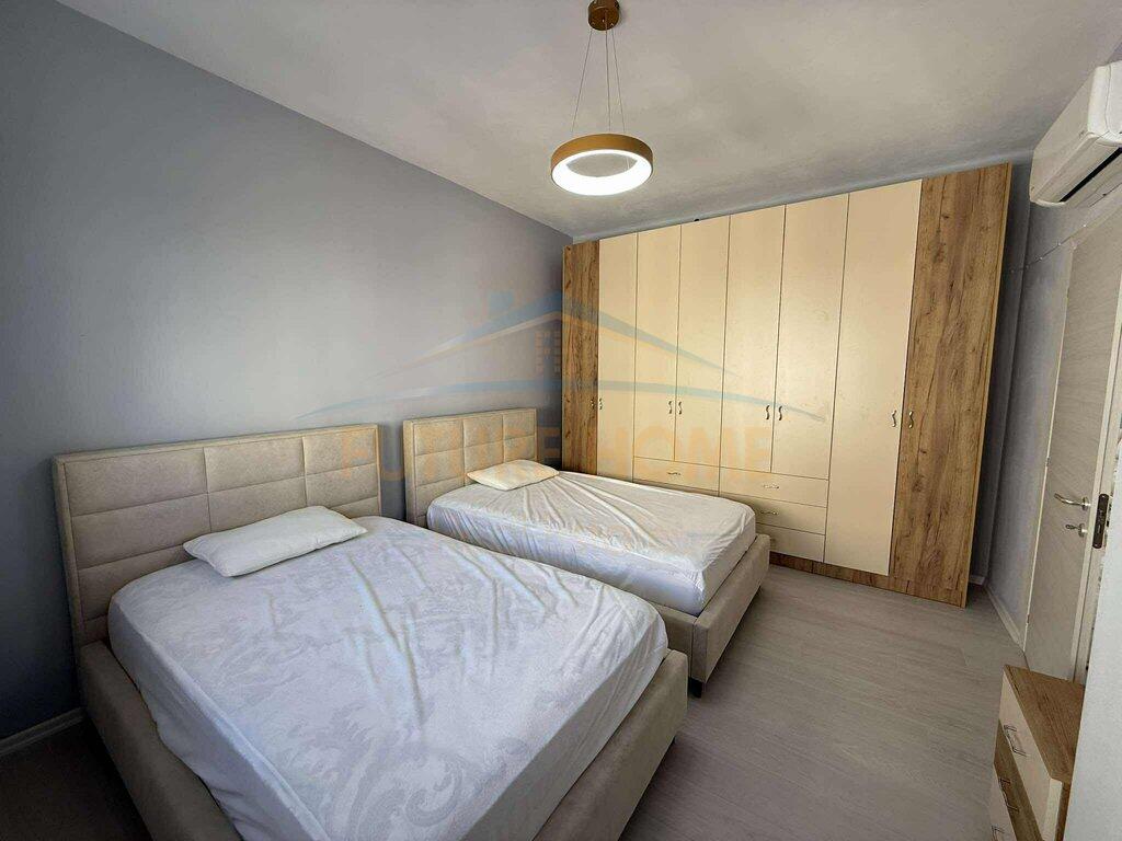 Qera, Apartament 2+1+Post parkimi , Unaza e Re. 700 €