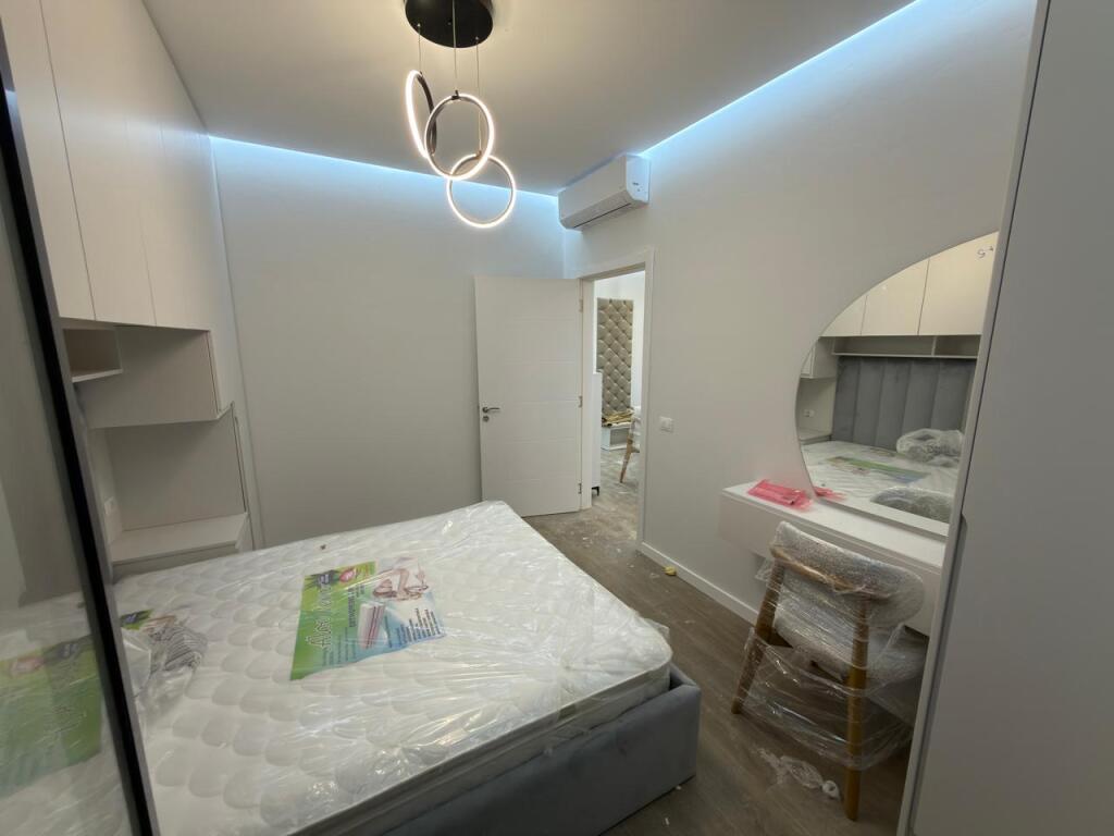 🏢 Appartamento 2+1 in affitto 📍 Indirizzo: Via “5 Maji”, Tirana