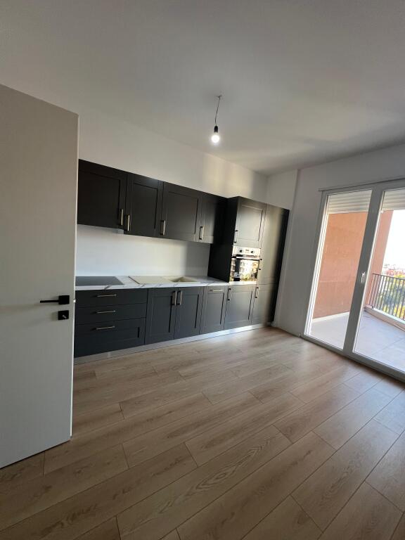APARTAMENT ME QERA 2+1