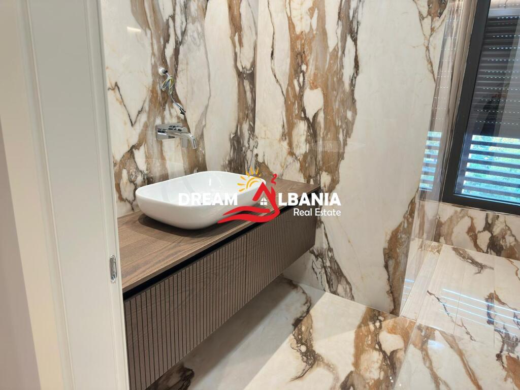 Apartment 3+1+2 + storage + veranda for rent in the “Delijorgji” complex (ID 4231479)