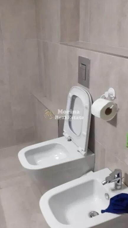 Rent, Apartment 2+1+2Bllk Komuna Parisit, 600 euro/month
