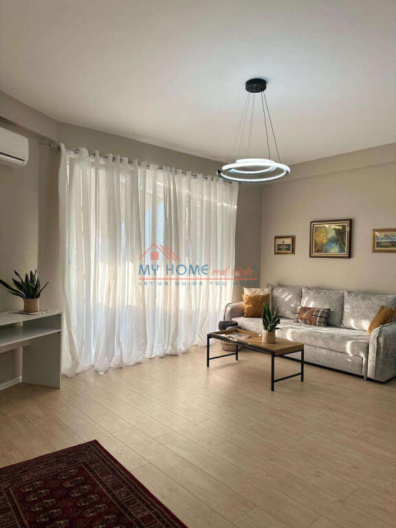 Apartament 1+1 me qira tek Shkolla e Baletit