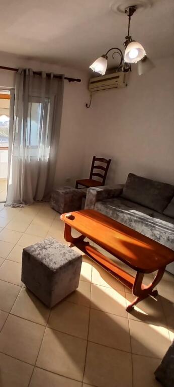APARTAMENT ME QERA 1+1